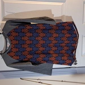 Lularoe Randy tee